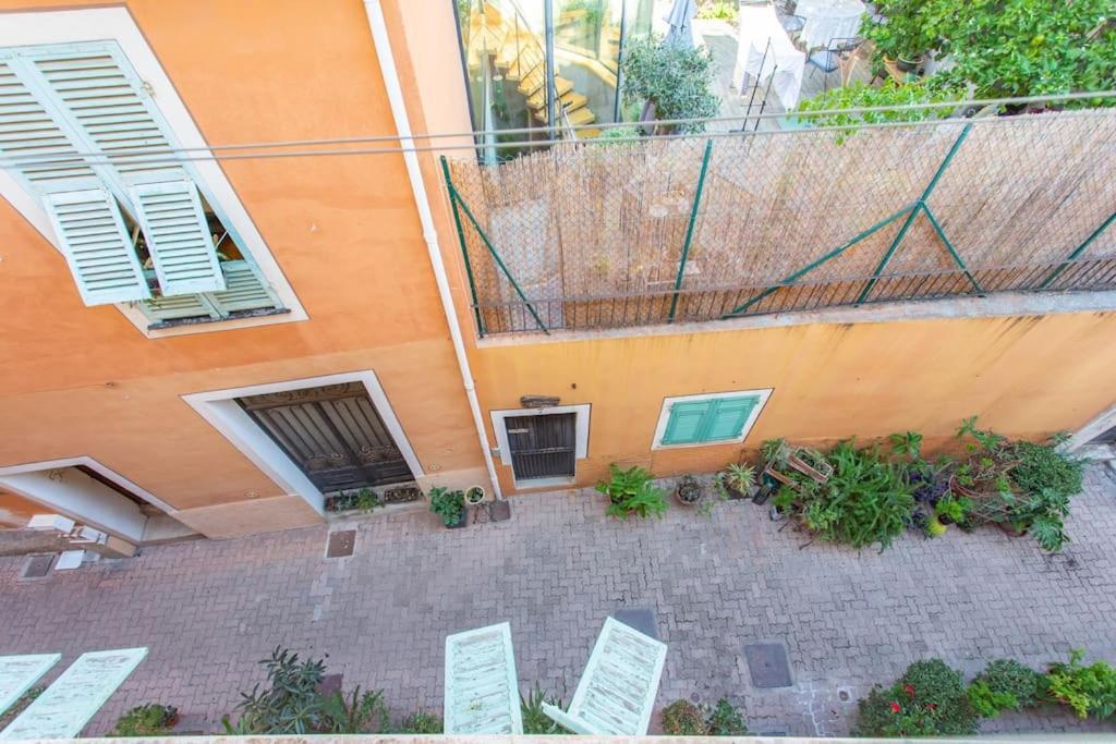 #40 Bright Sea View Suite For 6 2Mins Walk Port & Sea Villefranche-sur-Mer Esterno foto